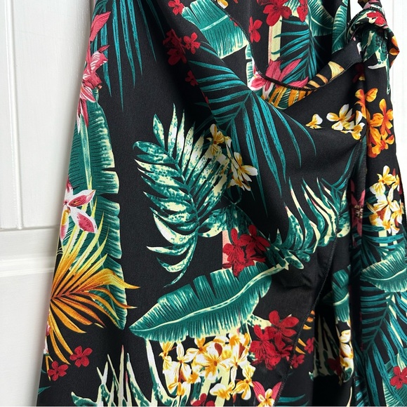 Tropical chic black faux wrap sundress size medium - Picture 3 of 7